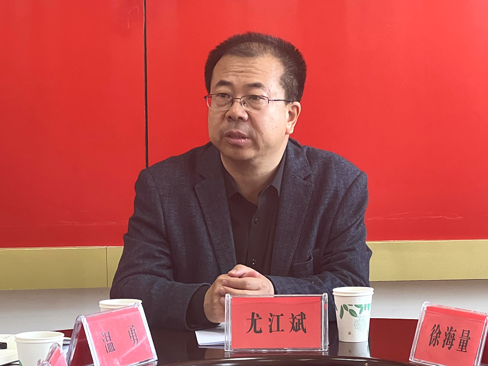 民盟新疆参政议政委员会召开2023年第一次工作会议 (4).jpg